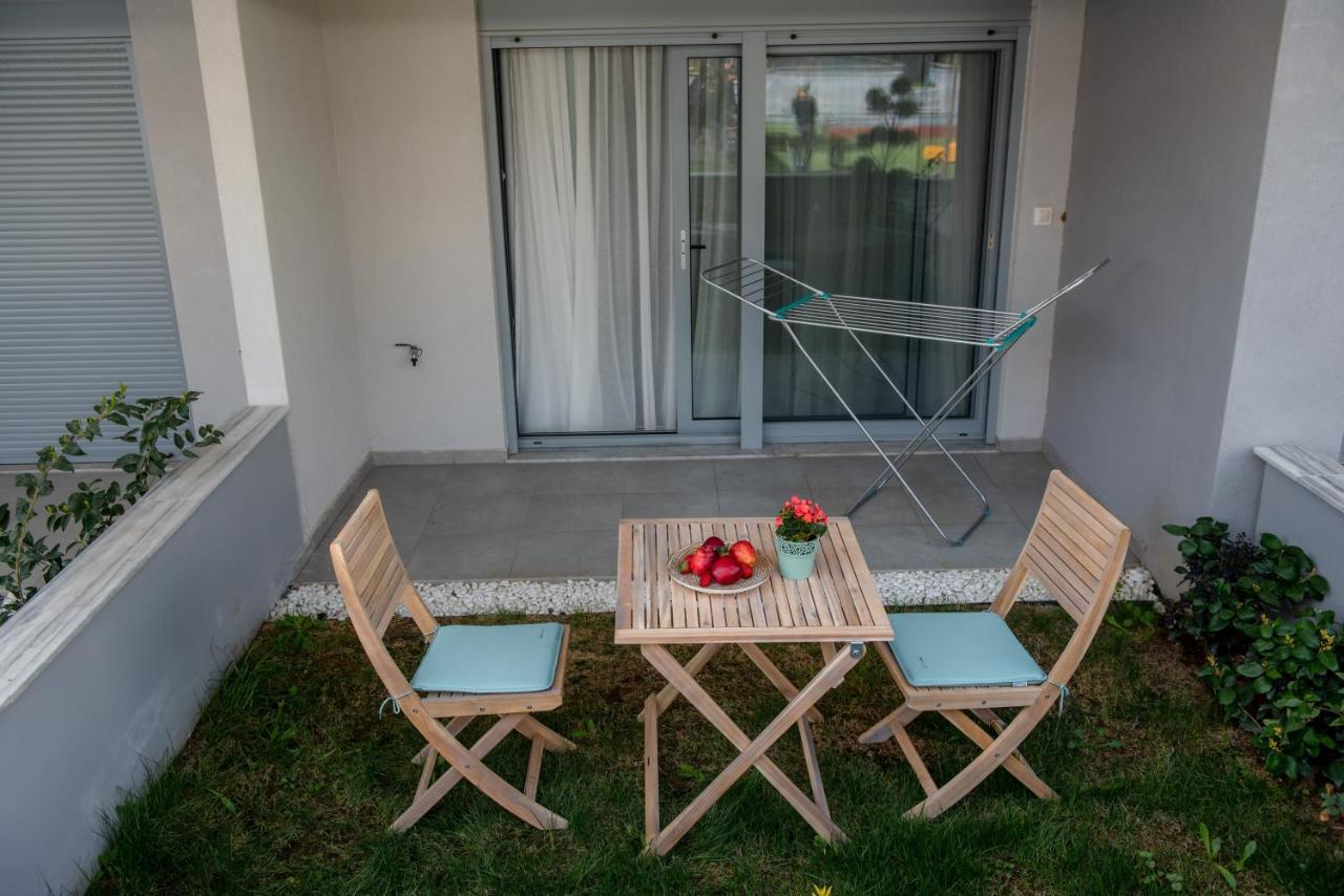 Itaka Studio Apartments - Halkidiki Suites Com Nikíti Kültér fotó