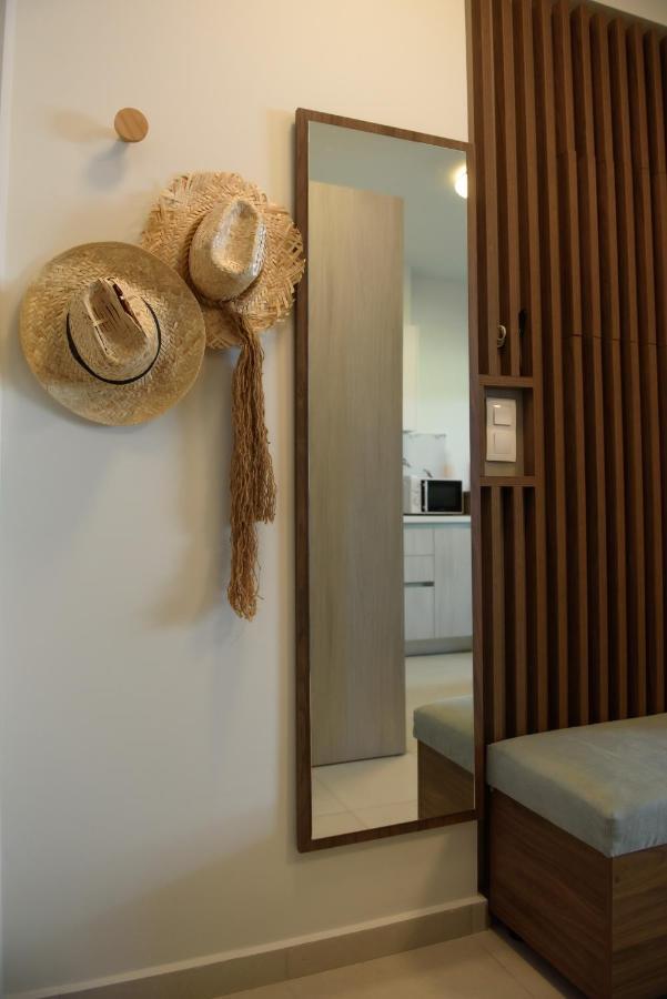 Itaka Studio Apartments - Halkidiki Suites Com Nikíti Kültér fotó