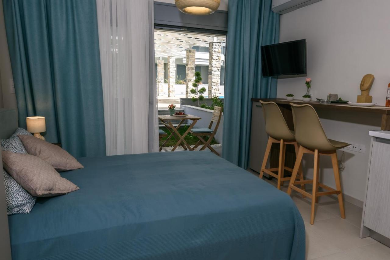 Itaka Studio Apartments - Halkidiki Suites Com Nikíti Kültér fotó